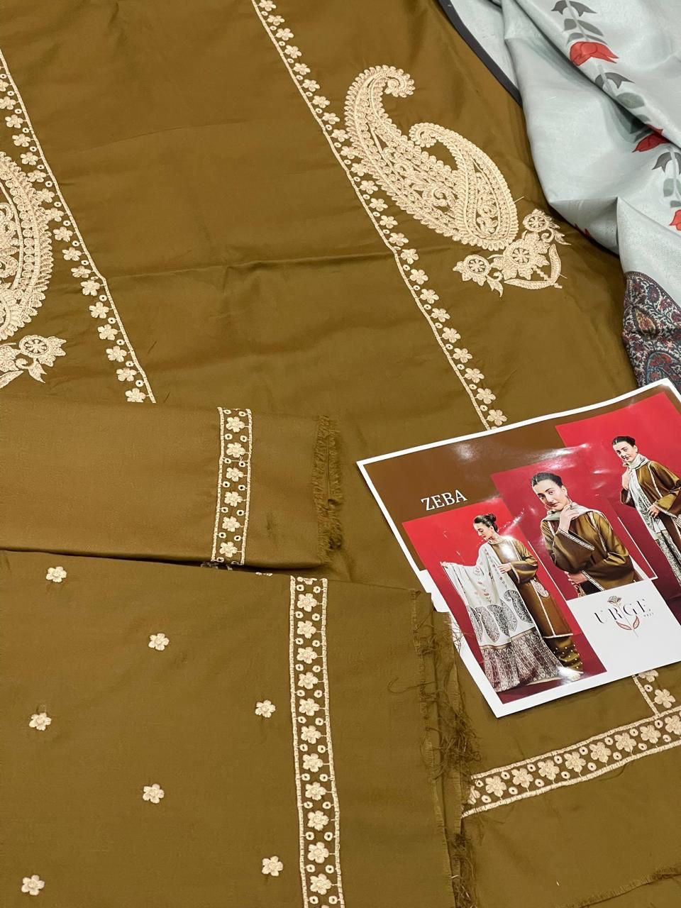 Dhanak 3pc D#1117