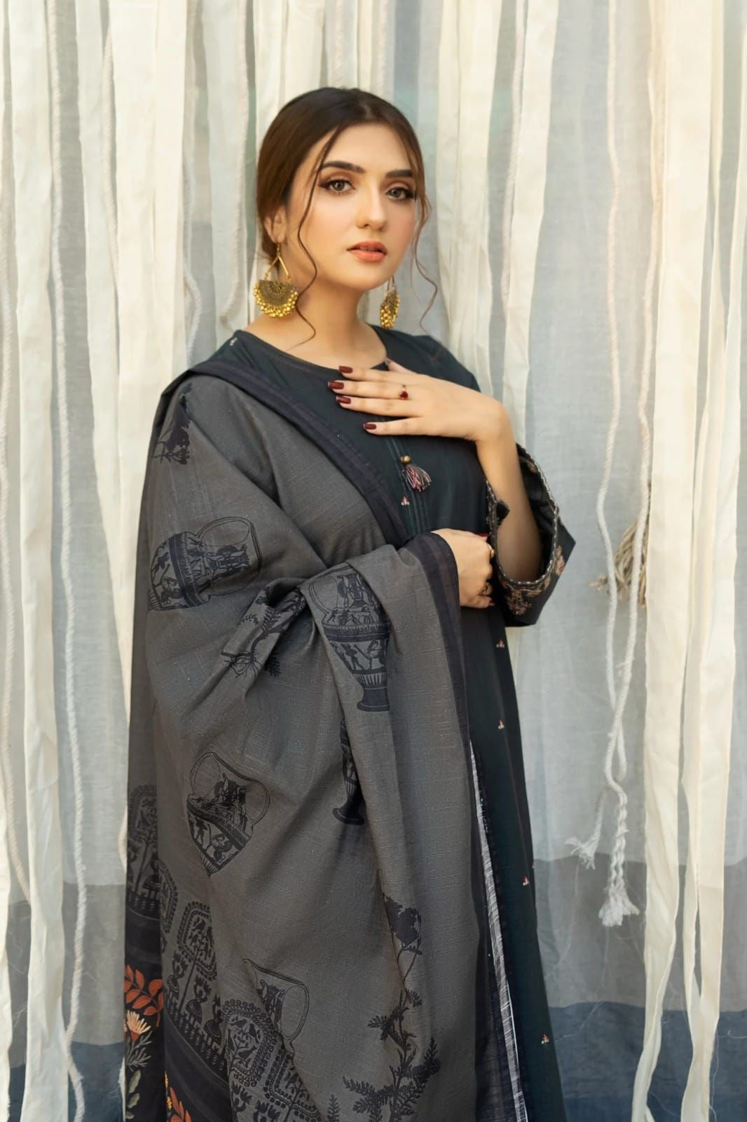 Dhanak 3pc D#1111